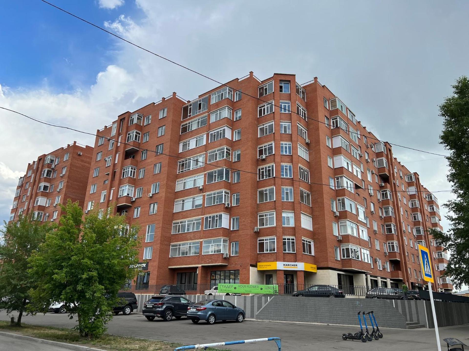 Uutnaya Quartira V Novom Dome Apartment Pavlodar Exterior foto